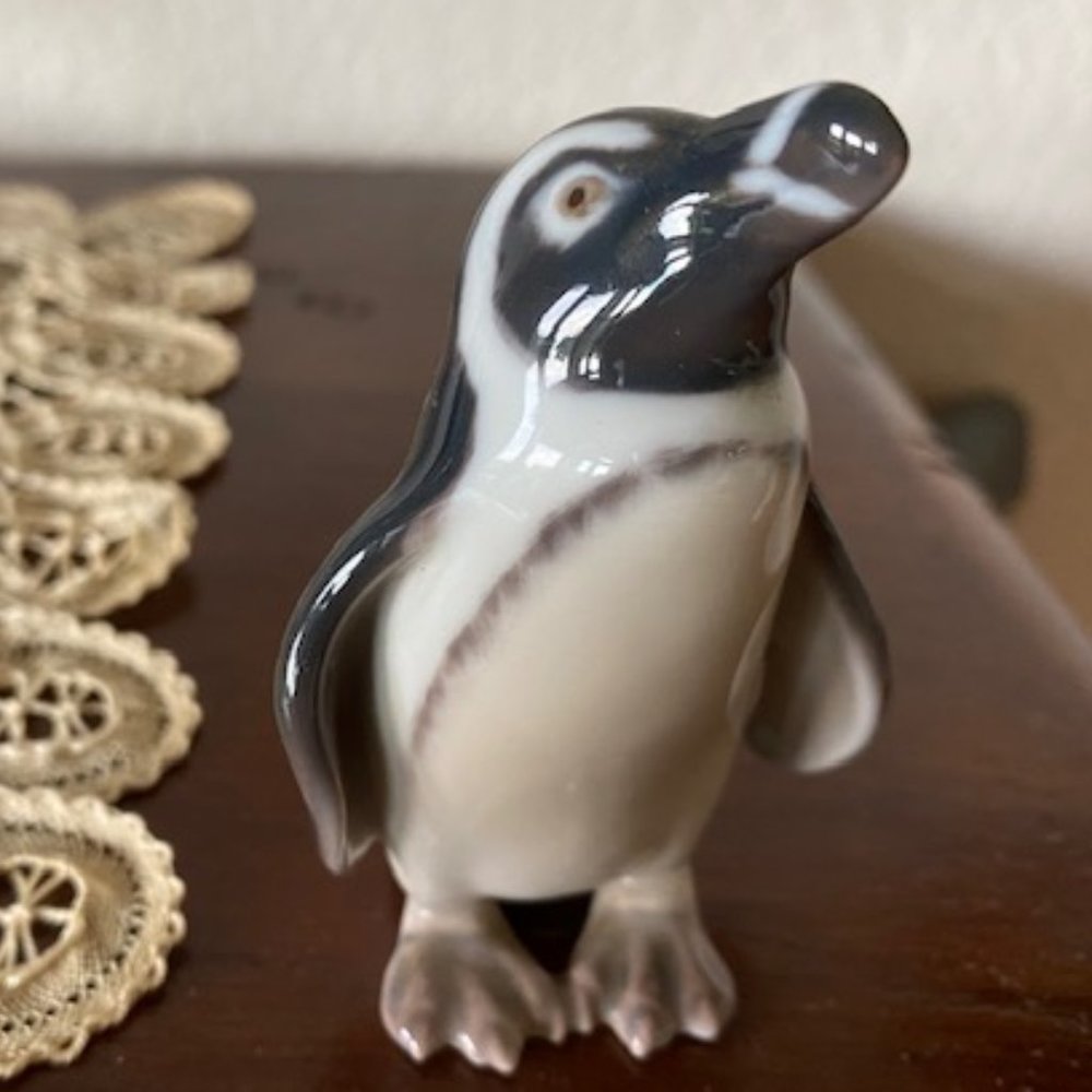 VINTAGE Bing & Grondahl B&G Copenhagen PORCELAIN PENGUIN * signed & numbered
